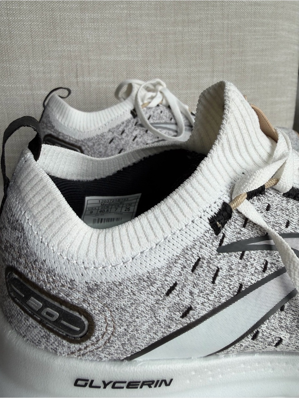 NWOT Women’s Brooks Glycerin 20 StealthFit Sneakers Sz 9 Medium Neutral Cushion - Picture 10 of 14